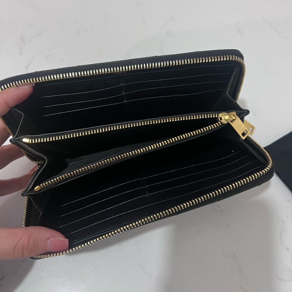 YSL Wallet - Picture 4 of 6